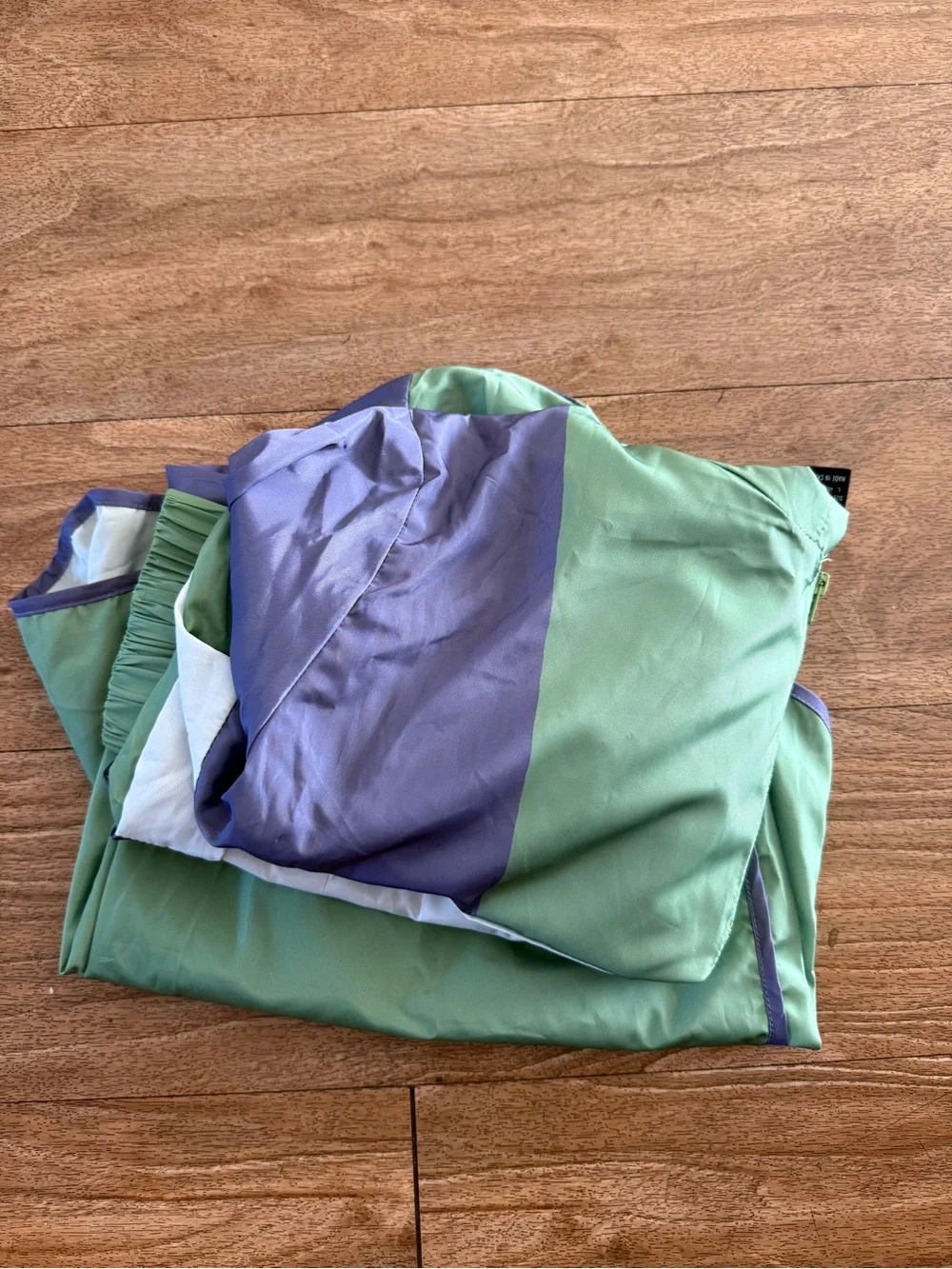 SHEIN Sage Green, Lavender & White Cropped Hooded Windbreaker Set